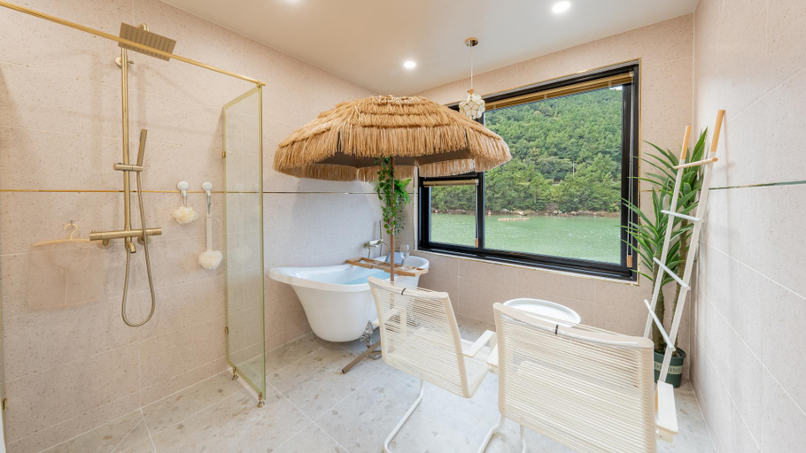 Bathroom 4, Sea Mood Full Ocean Stay, Tongyeong