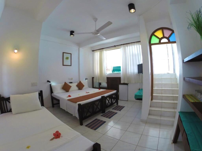 Room 2, Royal Beach Hotel Hikkaduwa, Hikkaduwa