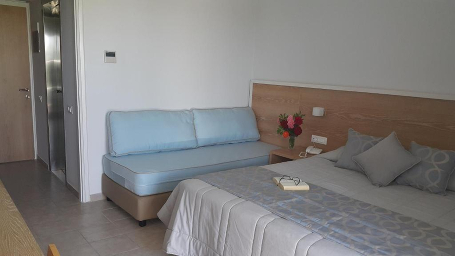 Bedroom 3, Tigaki Beach Hotel, South Aegean