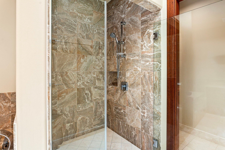 Bathroom 3, Family-friendly & Romantic Getaway - Beach Club Access- Vrkcv, Hawaii