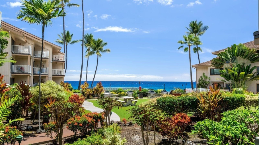 Exterior 2, Oceanfront - Free Concierge - Wifi - Top Floor - Vrkcv, Hawaii