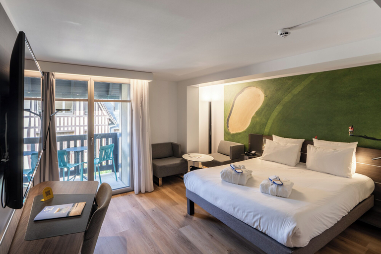 Bedroom 4, Novotel Deauville Plage, Calvados