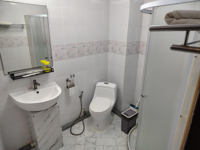 Bathroom 3, Priory Hillside Residence, Pattaya