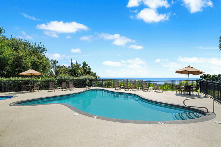 Pool 2, Ocean View - 2 Bedrooms With Loft - Fully Air-conditioned - Complete Remodel - Vrkcv, Hawaii