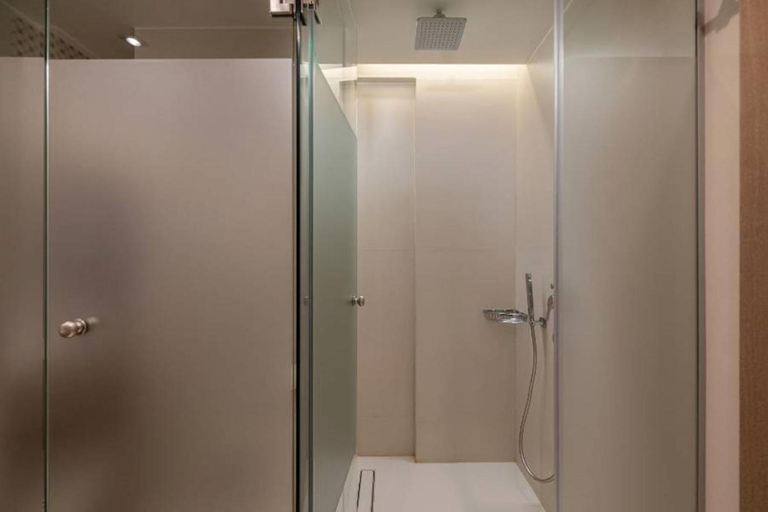Bathroom 5, Cretan Dream Royal, Crete
