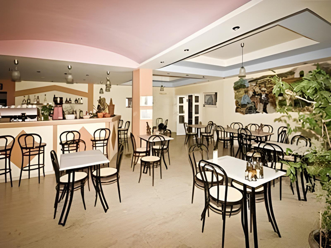 Food & Drinks 5, Lamon Hotel, Crete