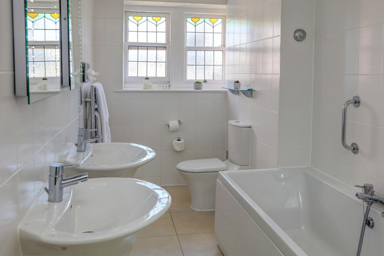 Bathroom 5, Norfolk Royale Hotel, Bournemouth