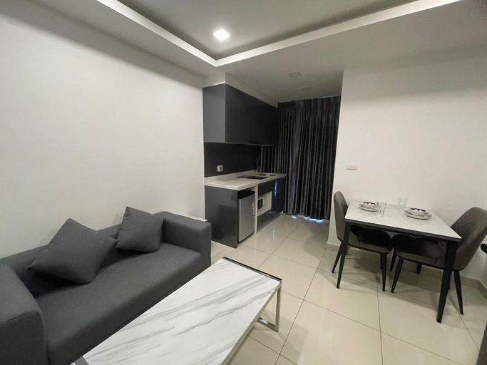 Others 5, Condo with nice pool, Pattaya