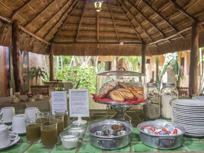 Food & Drinks 4, Hotel Barrio Latino, Cozumel