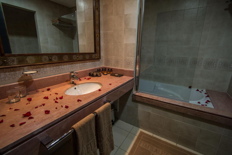 Bathroom 4, Hotel Tafilalet, Meknès