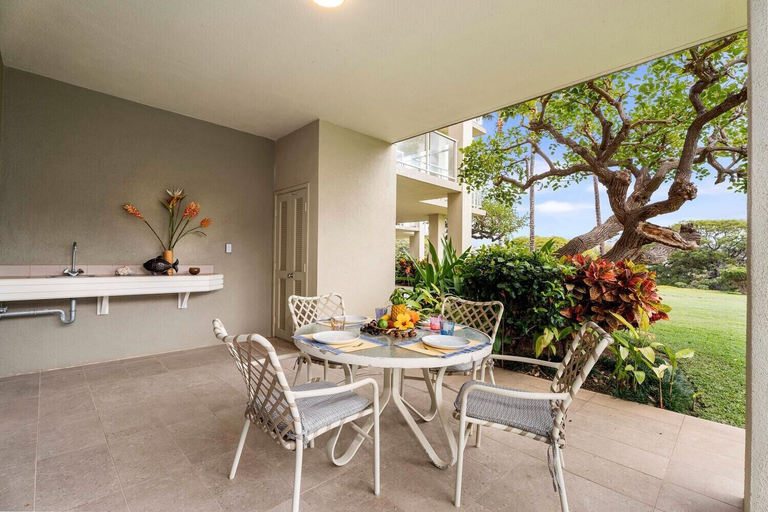 Outdoor dining 2, Ground Floor Corner Unit - Vrkcv, Hawaii