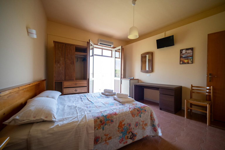 Bedroom 4, Hotel-Pensione 4 Stagioni, Messina