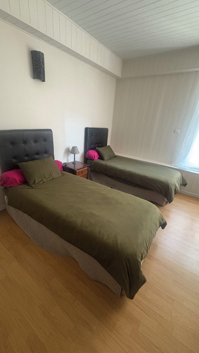 Bedroom 3, Gîte Anzi, Aube