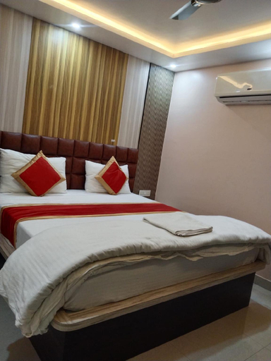 Bedroom 3, N.S. Hotel Banquet & Cafe, Patna