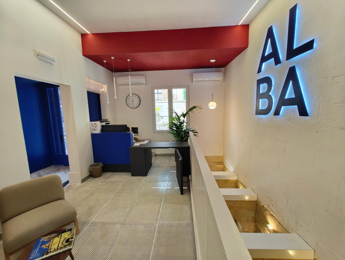 Public Area 3, Alba