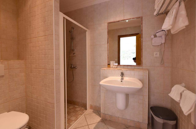 Bathroom 5, Les Jardins De La Glaciere, Haute-Corse