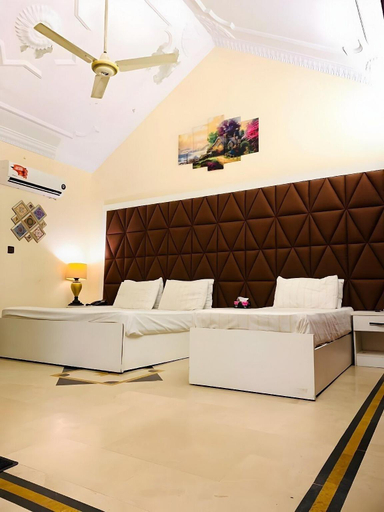 Others 3, SEAVIEW COTTAGE, Karachi