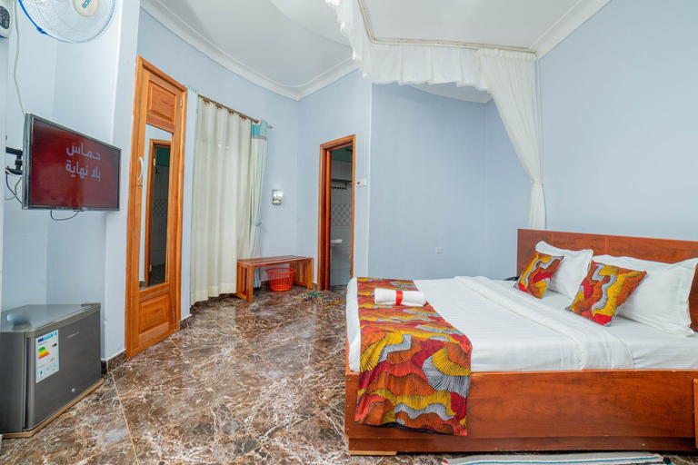 Bedroom 2, Entuiga cottages, Bugahya