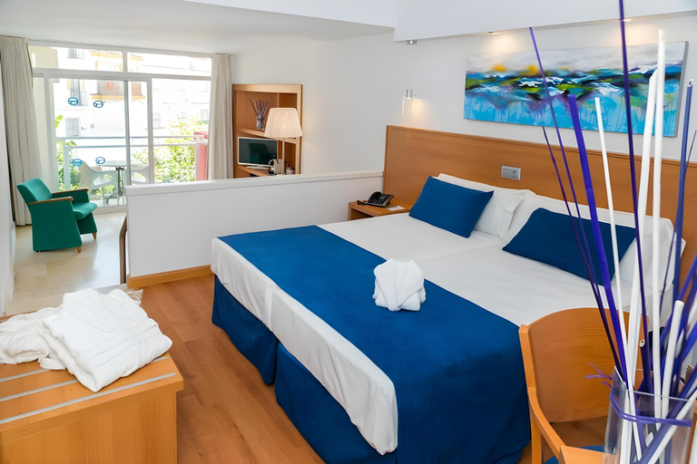 Bedroom 3, ROC LAGO ROJO - ADULTS ONLY, Málaga