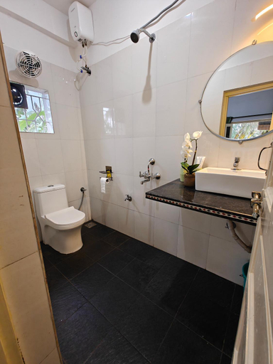 Bathroom 1, SOLS Backyard, North Goa