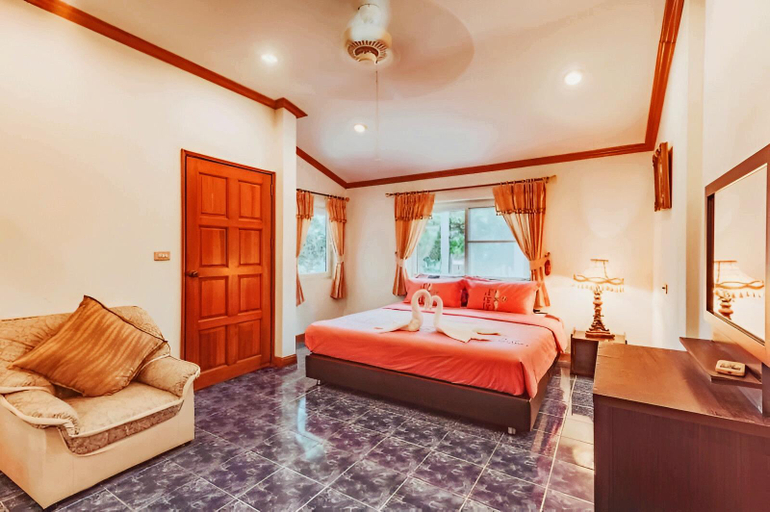 Bedroom 2, Kotchaphorn Garden, Pattaya