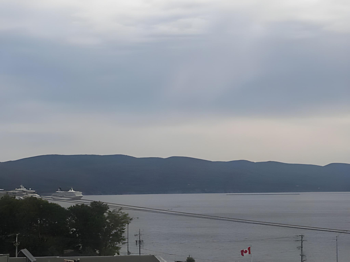 Others 5, Hotel Plante, La Côte-de-Gaspé
