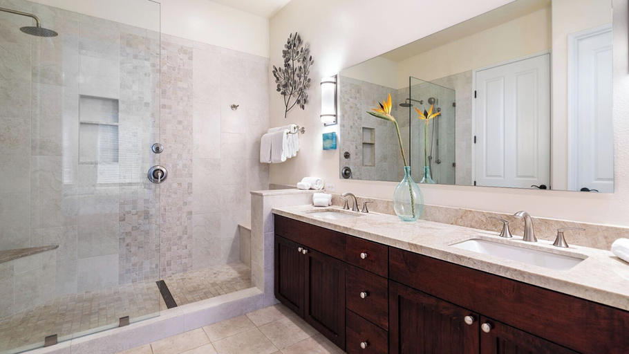 Bathroom 2, Top-floor Condo w/ Golf and Mountain Views - Pool, Gym, Wifi - Vrkcv, Hawaii