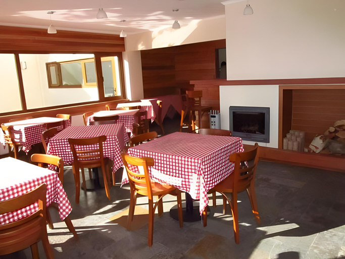Others 4, Hotel Chalet Valluga, Cordillera