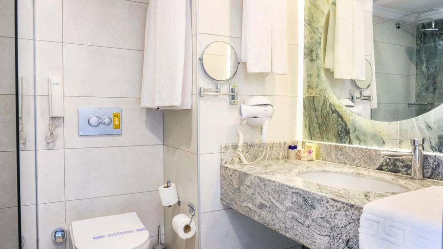 Bathroom 5, Kırbıyık Resort Hotel, Alanya