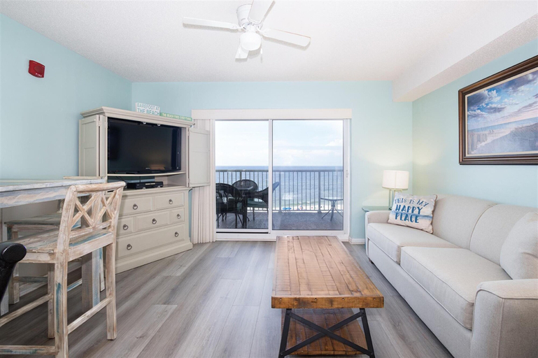 Others 3, Tradewinds 503, Baldwin