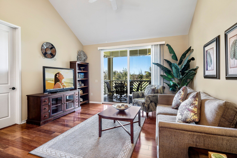 Living area 3, 2 Bdrm Plus Loft - AC & Wifi - Concierge Included - Lanai!! - Vrkcv, Hawaii