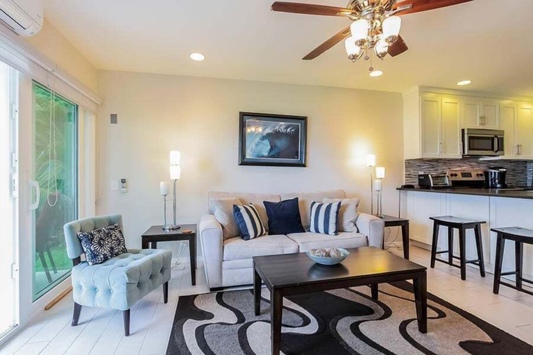 Living area 5, Private Ground Floor Corner Unit - AC & Hawaiian Ocean Views - Vrkcv, Hawaii