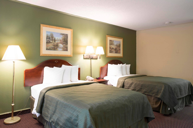 Bedroom 3, Rodeway Inn Harbison Area, Richland