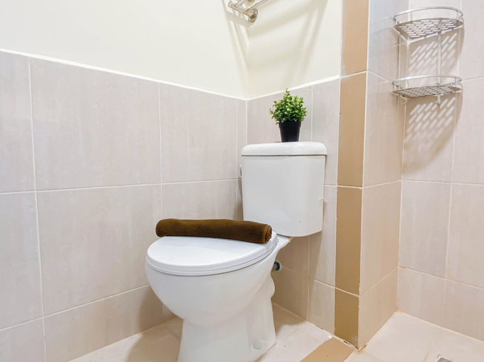 Bathroom 2, Comfy Apartment 2Br At Meikarta, Cikarang