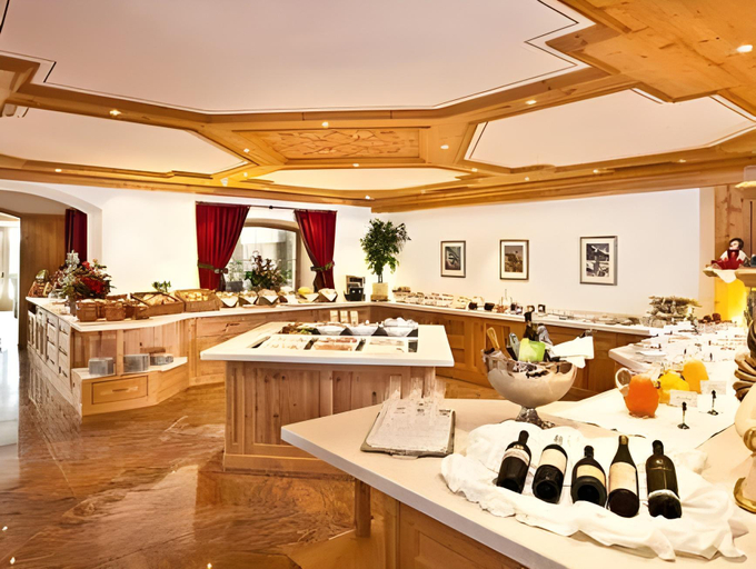 Food & Drinks 5, Engels Park, Bolzano