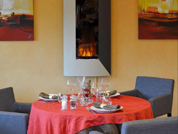 Public Area 2, Logis Hotel Le Prieure, Indre