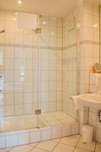 Bathroom 3, Weinhaus Hoff, Rhein-Sieg-Kreis
