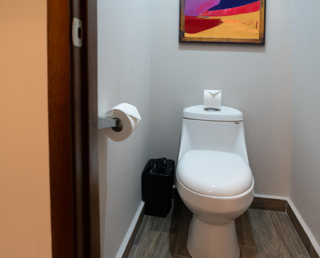 Bathroom 5, HIGH GARDEN GRAND HOTEL, Mazatlán
