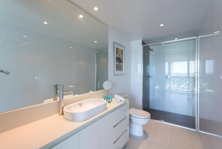 Bathroom 4, H Star Residences-- Paradise Stayz, Gold Coast