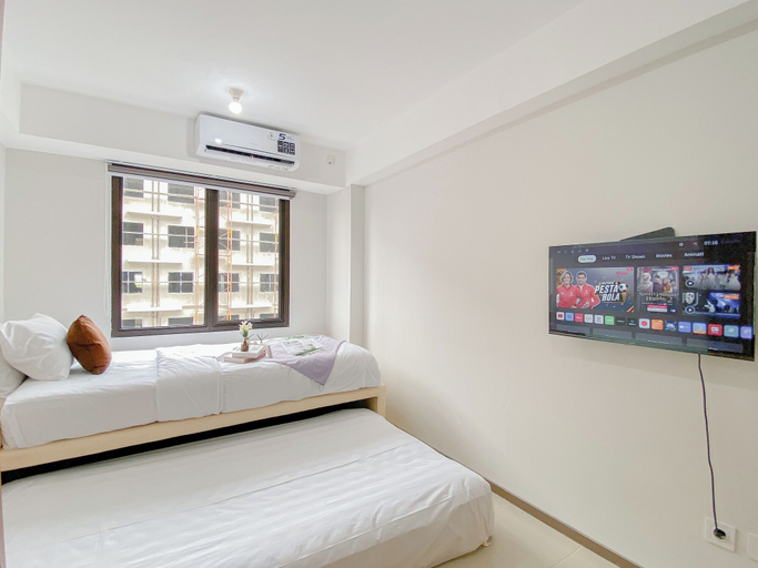 Room 2, Best Deal Studio At Meikarta Apartment, Cikarang