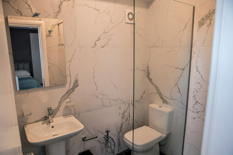 Bathroom 3, ODA Aparthotel Shkoder, Shkodrës