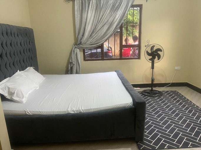 Bedroom 2, Mufasa Luxury Homestay, Moshi Urban
