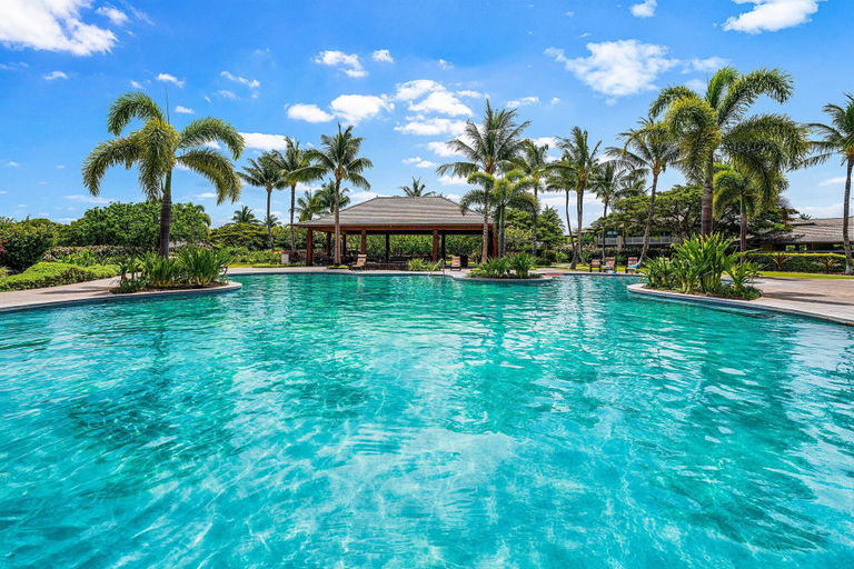 Pool 2, Updated Unit - Perfect Location - Vrkcv, Hawaii