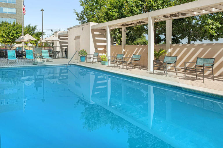 Sport & Beauty, Home2 Suites by Hilton Austin Round Rock, Travis