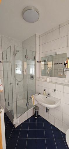 Bathroom 3, Gasthof zur Sonne, Günzburg