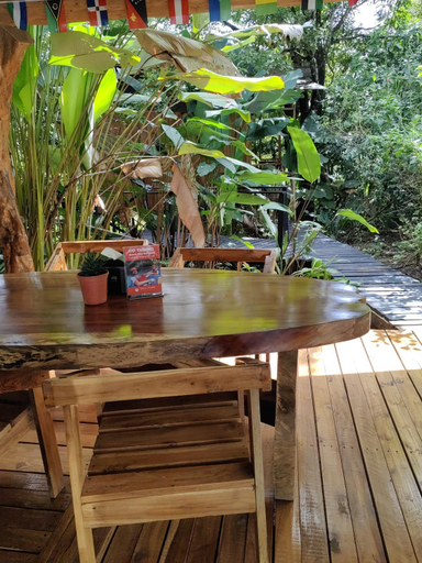 Food & Drinks, Onca Tours & Treehouses, Guatuso