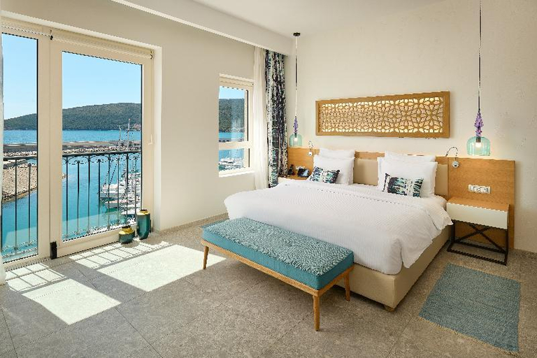 Bedroom 3, The Chedi Lustica Bay