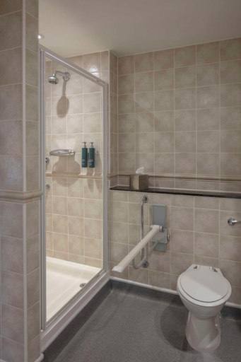 Bathroom 5, Glasgow Westerwood Hotel, Spa & Golf Resort , North Lanarkshire