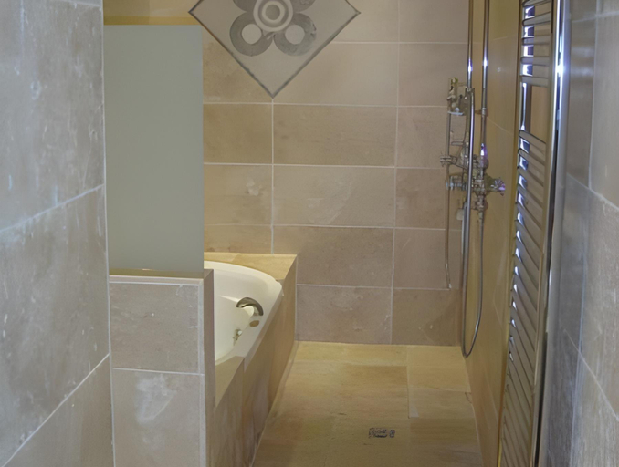 Bathroom 4, Le Moulin De Connelles, Eure