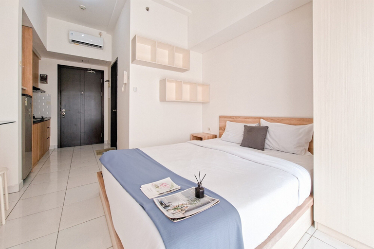 Interior 3, Neat Studio Apartment Near Ice Bsd At Casa De Parco, Tangerang